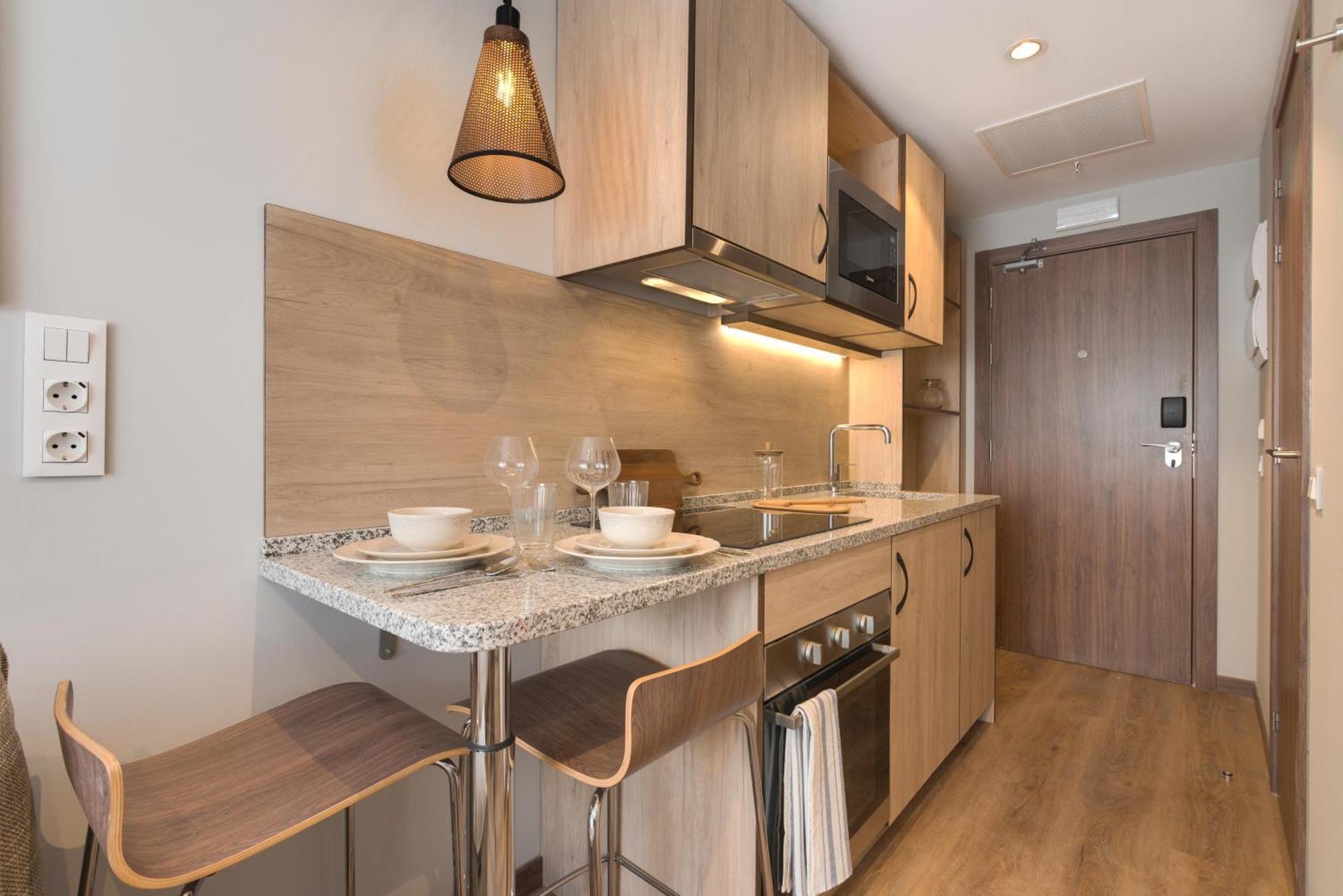 Livensa Living Pamplona Albergue Juvenil Bagian luar foto